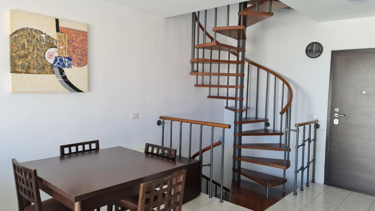 Duplex Apartments Nirvana 卡亚俄萨尔瓦赫 外观 照片