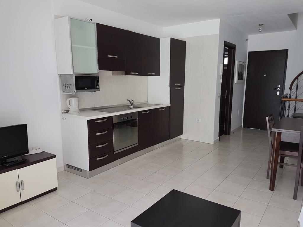 Duplex Apartments Nirvana 卡亚俄萨尔瓦赫 外观 照片