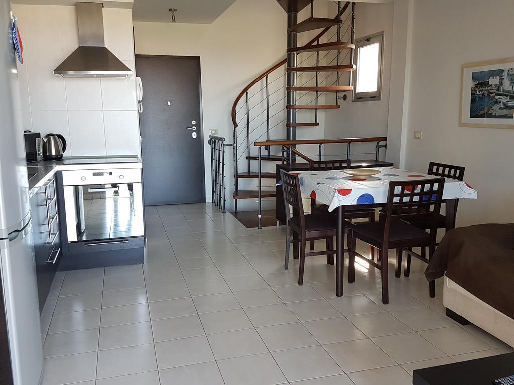 Duplex Apartments Nirvana 卡亚俄萨尔瓦赫 外观 照片
